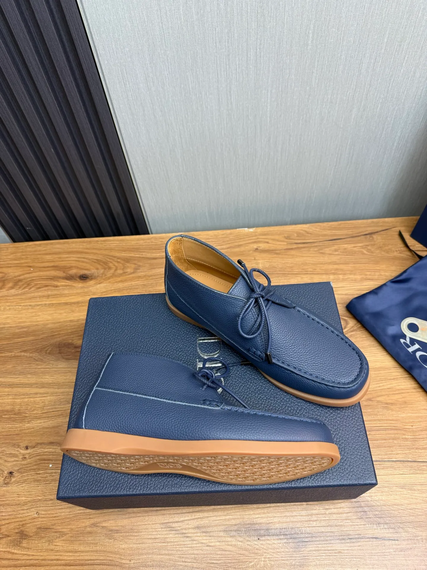 Factory price 620💰 [Dior] Men’s official website na hot sale🔥Imported cowhide + cowhide lining. Original rubber wear-resistant outsole. High quality shipment ⬆️Code number 38-44, (45 customized)
